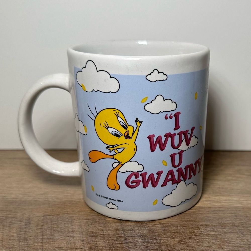 I Wuv U‎ Gwanny Coffee Mug Cup Tweety Bird WB Vintage 1997 Blue Sky Clouds